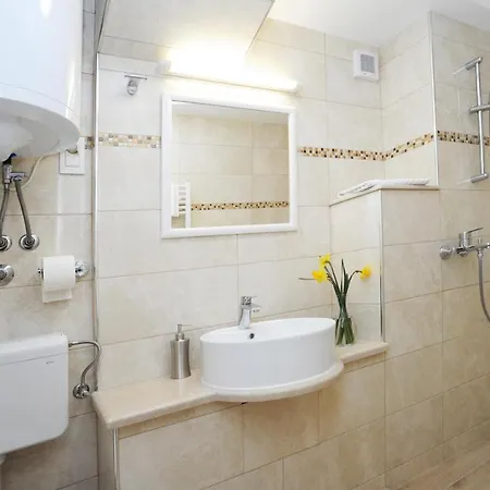 Apartment Nika Family - Basic Studio With External Terrace And Sea... Dubrovnik