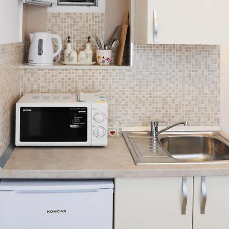Nika Family - Basic Studio With External Terrace And Sea... * Dubrovnik